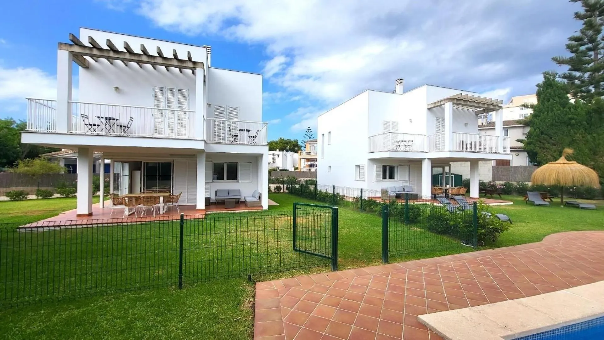 Strandhaus In Playa De Muro Fuer 12 Personen פלאיה דה מורו