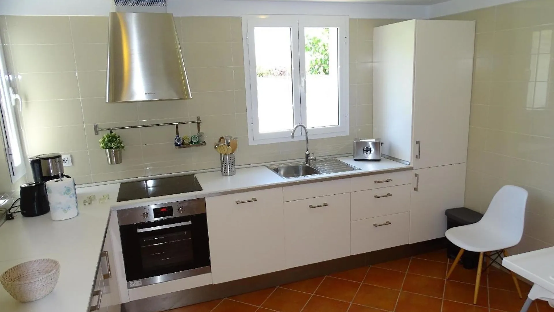 בית נופש Strandhaus In Playa De Muro Fuer 12 Personen